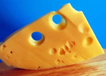 Για να παίξεις τον έξυπνο: Έτσι δημιουργούνται οι χαρακτηριστικές τρύπες του τυριού έμενταλ