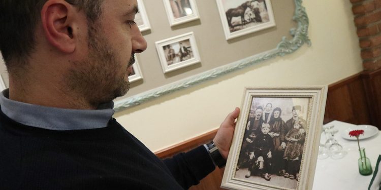 Γρεβενά: Ξεκίνησε για να φέρει ψωμί στη μητέρα του και βρέθηκε στις ΗΠΑ! Η απίστευτη ιστορία του 16χρονου Παναγιώτη (video)