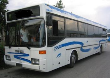 Έντρομοι επιβάτες είδαν να ανεβαίνει στο λεωφορείο και να δέρνει τον οδηγό!