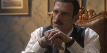 Alldaynews.gr Μπήκε στο “Αγία Σοφία” και δεν βγήκε» – Συγκλονίζει ο Λεωνίδας Κακούρης για τον θάνατο της αδελφής του