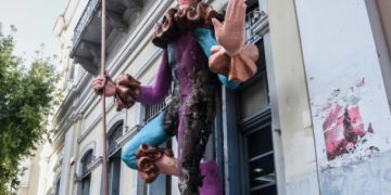 Alldaynews.gr Πάτρα: Συνέλαβαν ιερέα ως ύποπτο για εμπρησμό σε καρναβαλικό μπάστακα