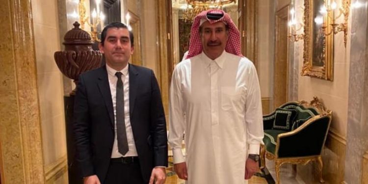 Alldaynews.gr Ο δήμαρχος Σκιάθου σε… ραντεβού με σεΐχη στο Κατάρ – Το νέο 5στερο και οι απευθείας πτήσεις από Ντόχα! (Photos)