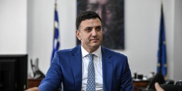 Alldaynews.gr Πανηγυρίζουν που θα βάλουν Ιδιώτες στα Κρατικά Νοσοκομεία- Κικίλιας: «Δημόσια δωρεάν αλλά όχι απαραίτητα κρατική υγεία» – Είσοδος ιδιωτικών εταιρειών σε τρία νοσοκομεία