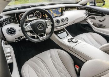 Προκαλεί ο Μητροπολίτης με την Mercedes των 300.000 ευρώ – Έχει 612 άλογα και «πιάνει» 250 χλμ./ώρα (pics)