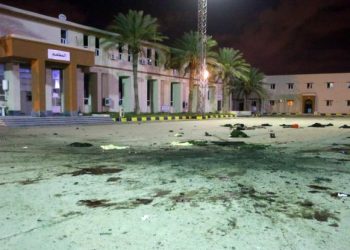 Λιβύη: Σφαγή από βομβαρδισμό σε στρατιωτική σχολή – Τον Χαφτάρ κατηγορεί η Τρίπολη