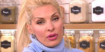 Alldaynews.gr Το δημόσιο μήνυμα της Ελένης Μενεγάκη στη μητέρα της: «Για τα εγγονάκια σου μανούλα, όχι για μένα»