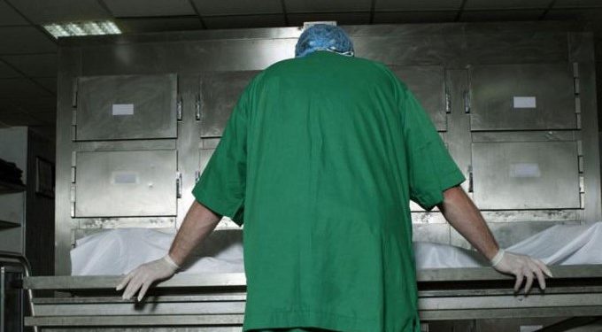 Γνωστός Έλληνας ηθοποιός έχει δουλέψει έξι μήνες σε νεκροτομείο[photo]