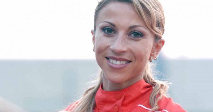 Alldaynews.gr Μεγάλωσε και ομόρφυνε: Η Νίκη σήμερα θυμίζει Τζένιφερ Λόπεζ (Pics)