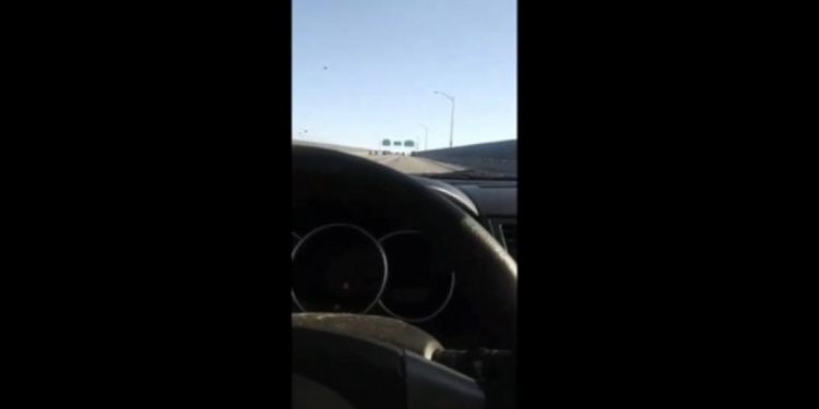 Alldaynews.gr Ασυνείδητος οδηγός τρέχει με 160 και κάνει ζωντανή μετάδοση μέχρι που (vid)