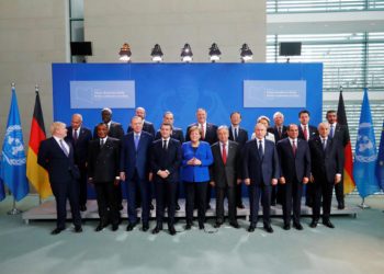 Με… ευτράπελα η οικογενειακή φωτογραφία στη Διάσκεψη του Βερολίνου! Pics, video