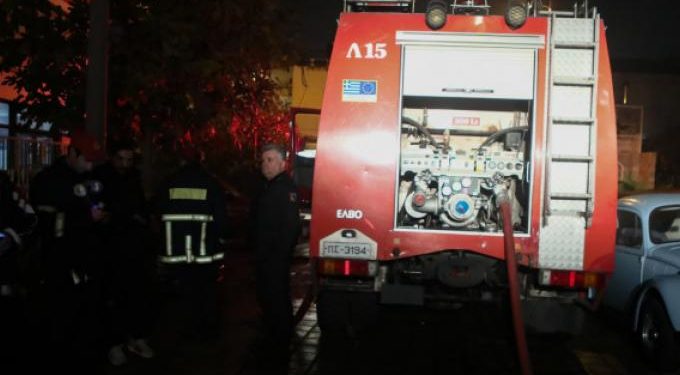 Φωτιά σε διαμέρισμα στην Αγία Παρασκευή-Εκκενώθηκε το κτίριο
