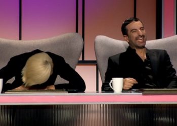 Ο Γαβαλάς μόλις έχει πει την ατάκα του μήνα στο My Style Rocks και έχει γονατίσει όλο το πλατό από τα γέλια!