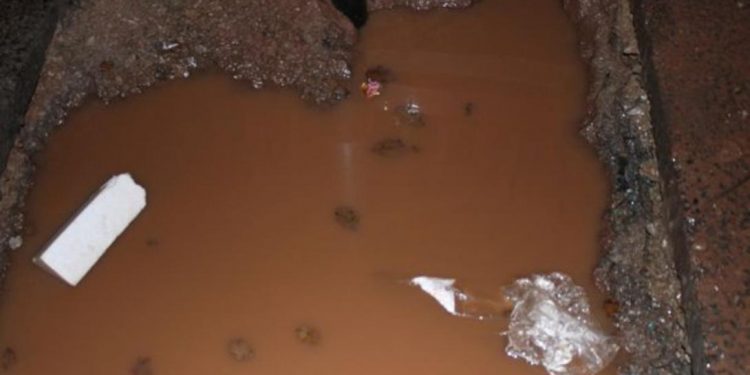 Alldaynews.gr Αγόρασαν σπίτι 350.000 ευρώ και από τότε ζουν έναν εφιάλτη (pics)