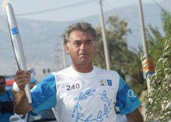 Αγωνία για τον Τάσο Μπουντούρη: Σε κρίσιμη κατάσταση μετά από τροχαίο ο θρύλος της ιστιοπλοΐας – Τράκαρε με τον προπονητή του Σπύρου Γιαννιώτη!