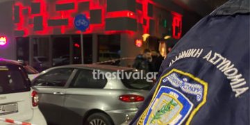 Alldaynews.gr Αιματηρό επεισόδιο τα ξημερώματα στη Θεσσαλονίκη – Γάζωσαν τον πορτιέρη έξω από πασίγνωστο club (vid)