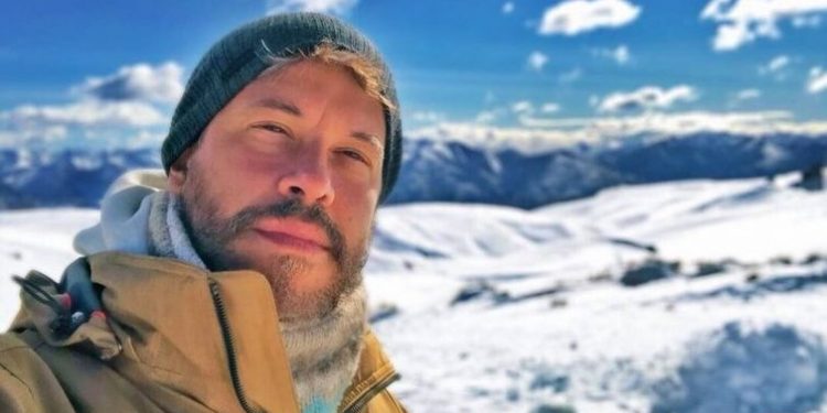 Alldaynews.gr Στο νοσοκομείο ο Χάρης Βαρθακούρης. Τι συνέβη;