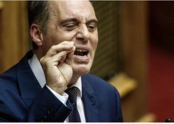 Νέο «χτύπημα» Βελόπουλου: Δεν κάνει η Σακελλαροπούλου γιατί ως γυναίκα δεν θα μπορεί να πάει στο Άγιο Όρος