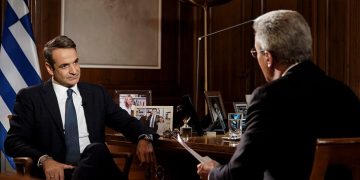 Νέα σκληρή επίθεση στον Χατζηνικολάου για το Ενώπιος-Ενωπίω