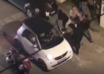 Επεσαν μπουνιές στην Πάτρα! Αγριο ξύλο(photo)