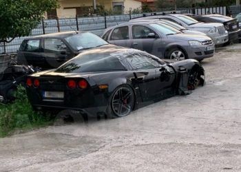 Γλυφάδα: Αυτή είναι η Corvette που χτύπησε και εγκατέλειψε τον 25χρονο