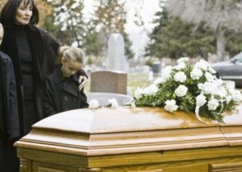 Έχασα Τον Άντρα Μου Στα 36 Μου Και Μεγάλωσα Μόνη Τον Γιο Μου Και Τις Κόρες Του Από Άλλο Γάμο