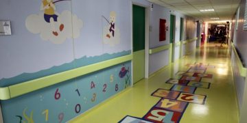 Οικογενειακό δράμα με τα τρία ανήλικα αδερφάκια στον Βόλο – Συνελήφθη η μητέρα τους