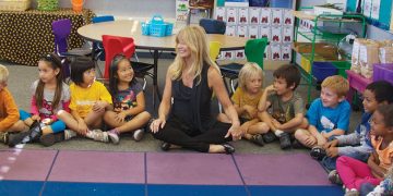 Θύελλα αντιδράσεων για τα σεμινάρια της Goldie Hawn στη Σκιάθο