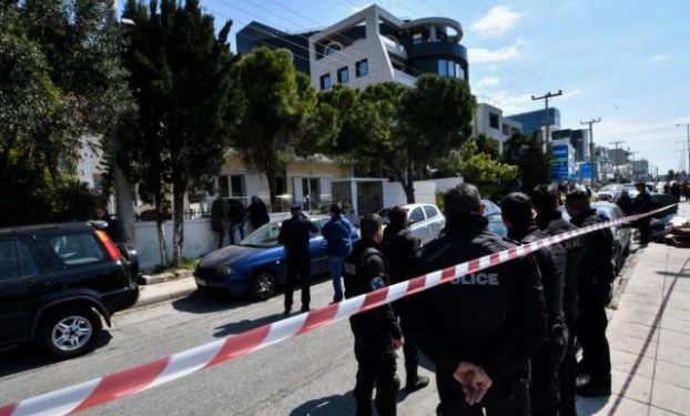 Alldaynews.gr «Μαμά, ήρθε το τέλος μας»: Συγκλονίζουν οι μαρτυρίες μητέρας και κόρης που δέχθηκαν επίθεση από 36χρονο (Videos)