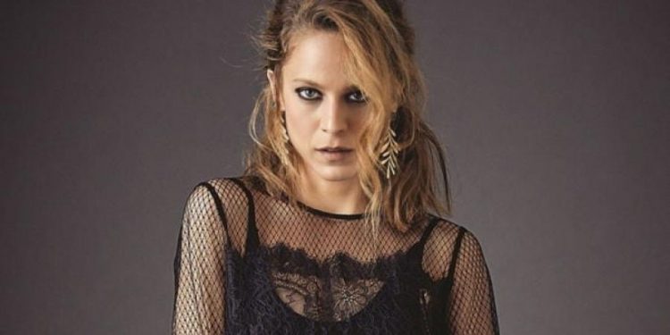 Alldaynews.gr “Άγριες Μέλισσες”: Κάνω κυρίως γυμνισμό (video)