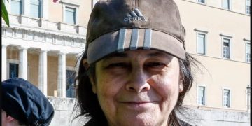 Alldaynews.gr Η κατάρα της Ελένης Λουκά: Έχασε τον αδερφό της απο καρκίνο και τους γονείς της μέσα σε 40 ημέρες