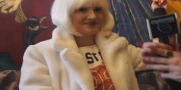 Alldaynews.gr Μύκονος: Αγνώριστη και προκλητική η Τζούλια Αλεξανδράτου! Αποκαλύπτει τη μεγαλύτερη φαντασίωσή της