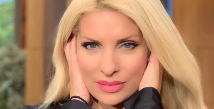 Alldaynews.gr Νέο ρεσιτάλ πλούτου από την Ελένη Μενεγάκη! Κυκλοφορεί και προκαλεί με μια… ταπεινή τσάντα Hermes αξίας 5.600 ευρώ!