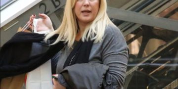 Αγνώριστη η Ράνια Θρασκιά! Απίστευτη αλλαγή στην εικόνα της![photos]