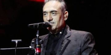 Alldaynews.gr Νότης Σφακιανάκης: Έφαγα πολύ κοκορέτσι 40 λεπτά πριν, πως να τραγουδήσω;