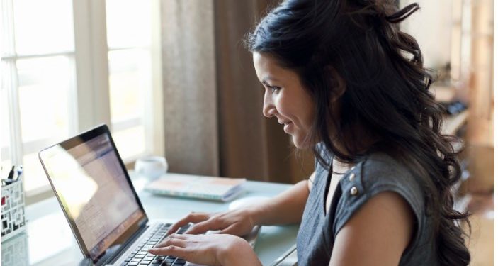 Alldaynews.gr Χαμός στη Λάρισα! Ήθελε τον άντρα της… και την “πέθανε” στο Facebook. Στη δικαιοσύνη η “νεκρή”