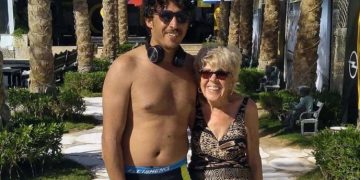 “Τελικά είμαι πολυ θερμή γυναίκα”-80χρονη ετοιμάζεται να παντρευτεί τον 35χρονο [photos]