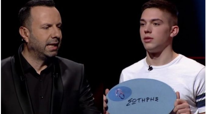 Αδύναμος κρίκος: Άγριο πέσιμο στον Τάσο Τρύφωνος! “‘Ηρθα να σε Γλεντήσω”[video]