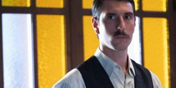 Alldaynews.gr Μόλις μάθετε τι δουλειά έκανε ο «Μελέτης» από τις Άγριες Μέλισσες θα σας πέσουν τα μαλλιά!