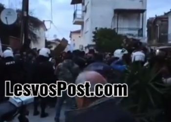 Κτύπησαν τις καμπάνες των εκκλησιών οι κάτοικοι της Μόριας: Αλλοδαποί εισέβαλλαν στο χωριό[video]
