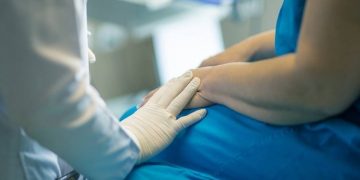 Alldaynews.gr 22χρονη μητέρα έβγαλε αυτά τα σημάδια – Πέθανε 7 ημέρες μετά