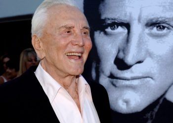 Kirk Douglas: Πέθανε σε ηλικία 103 ετών ο θρύλος του Χόλιγουντ