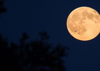 Πανσέληνος του χιονιού: Απόψε το πρώτο σούπερ-φεγγάρι του 2020