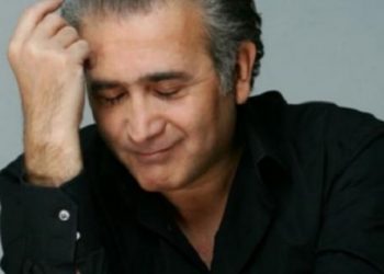 «Η Τασούλα ξέρω πως θα μου απαντούσε σε όσα περνάω τώρα» – Συγκινεί o Λάκης Λαζόπουλου για την απώλεια της συζύγου του
