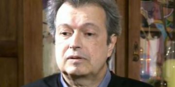 Alldaynews.gr «Έβγαλαν την καρδιά μου και την έβαλαν δίπλα» – Συγκλονίζει ο Πέτρος Τατσόπουλος