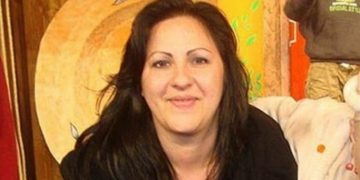 Βοιωτία: Ο Κουνιάδος Έσφαξε με 45 μαχαιριές τη νύφη του μπροστά στα μάτια του 2,5 ετών γιου της