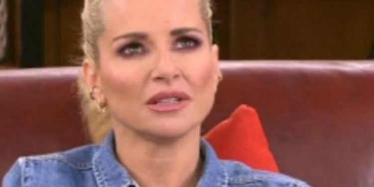 Δάκρυσε on air η Μαρία Μπεκατώρου! “Έκατσα, υποτιμήθηκα από όλη την ομάδα και μετά έφυγα…”