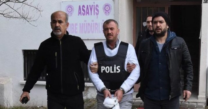 Σκότωσε με 9 σφαίρες στην μέση του δρόμου την πρώην σύζυγο του, αλλά δεν το θυμάται