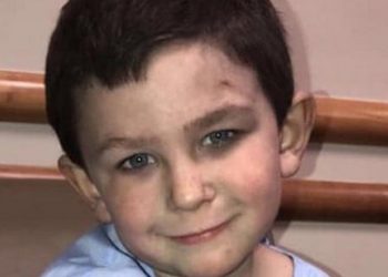 Πεντάχρονος «ήρωας» έβγαλε από φλεγόμενο σπίτι την 2χρονη αδερφή του και γύρισε να σώσει τον σκύλο του!