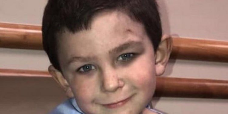 Πεντάχρονος «ήρωας» έβγαλε από φλεγόμενο σπίτι την 2χρονη αδερφή του και γύρισε να σώσει τον σκύλο του!