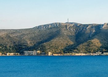Λέρος: Τούρκοι επιχειρηματίες αγοράζουν παράνομα γη κοντά σε στρατιωτικές εγκαταστάσεις
